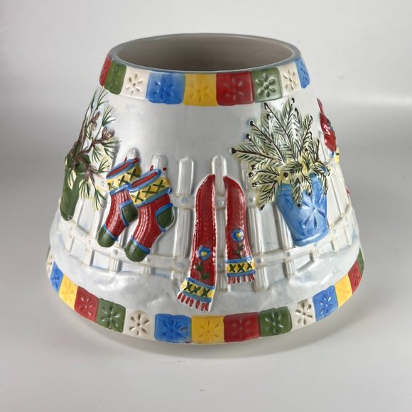 Christmas Winter Holiday Yankee Candle Lamp Shade Topper Multicolor Collectible - Picture 3 of 12